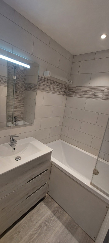 _lv_images__lot_0050450072_04_10405370