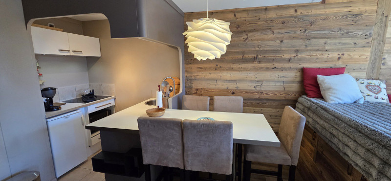 _lv_images__lot_0050450073_09_11073980
