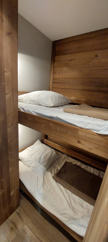 _lv_images__lot_0050450076_08_11093708