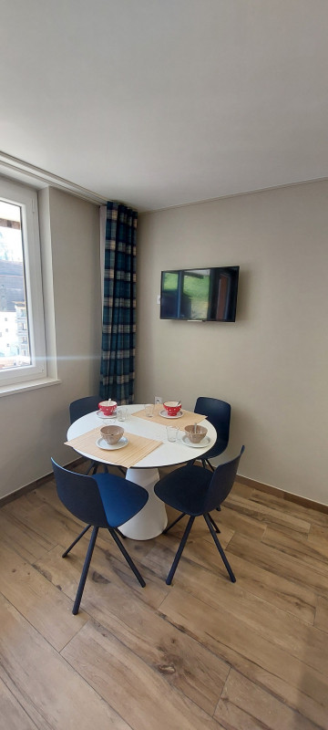 _lv_images__lot_0050450076_14_9448156