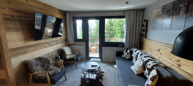 _lv_images__lot_0050450077_02_9690112