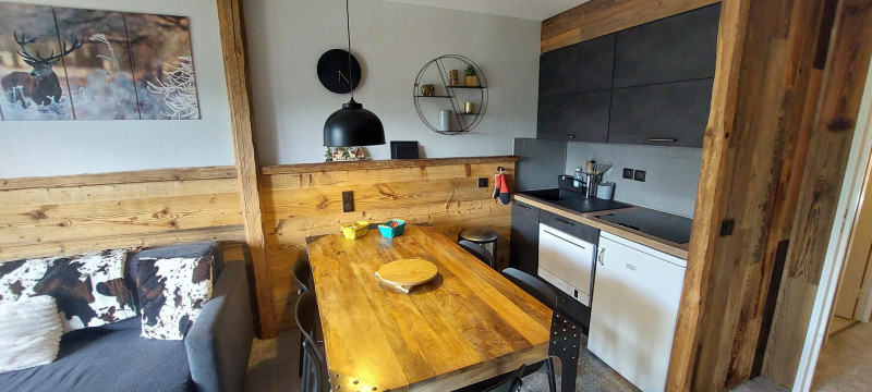 _lv_images__lot_0050450077_06_9889662 _lv_images__lot_0050450077_06_9889662