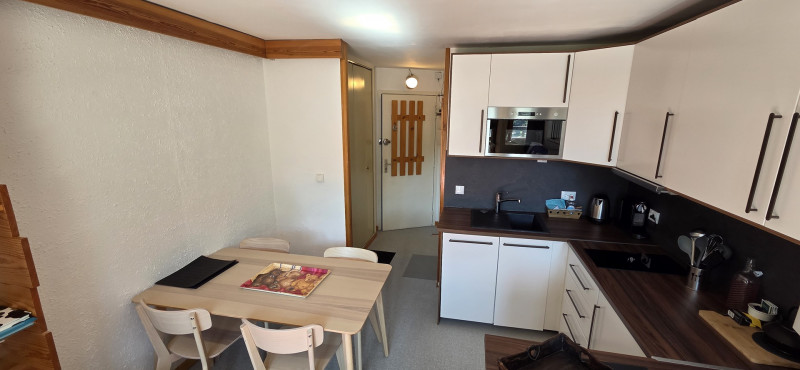 _lv_images__lot_0050450080_05_9923439