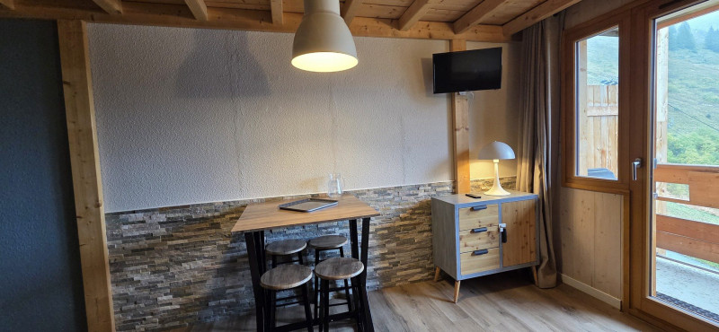 _lv_images__lot_0050450081_07_9876685