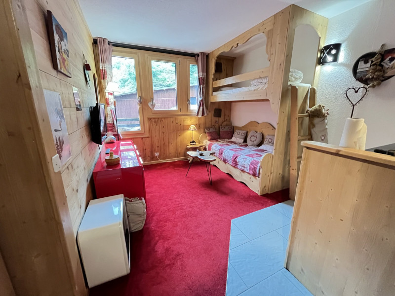 _lv_images__lot_0050450082_05_9598574