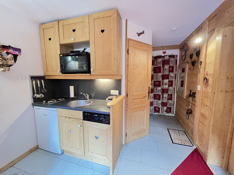 _lv_images__lot_0050450082_08_9770648