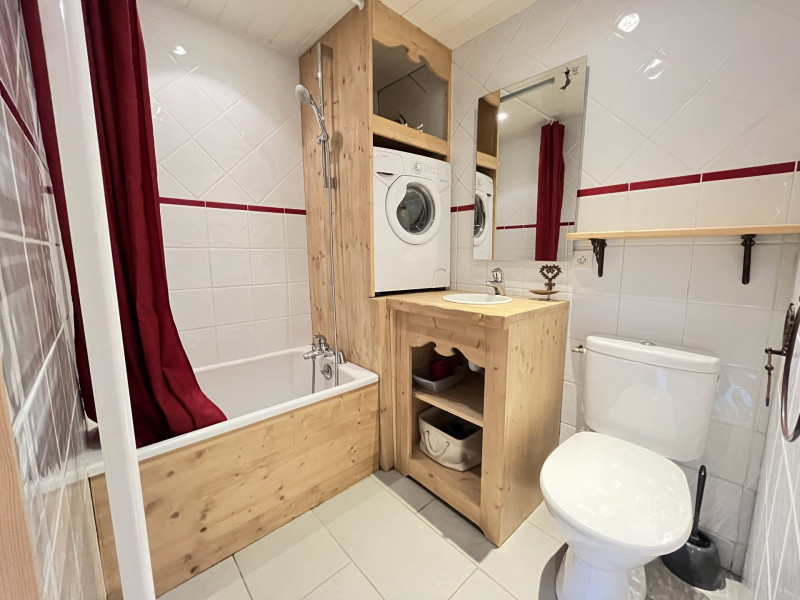 _lv_images__lot_0050450082_09_9962645 _lv_images__lot_0050450082_09_9962645