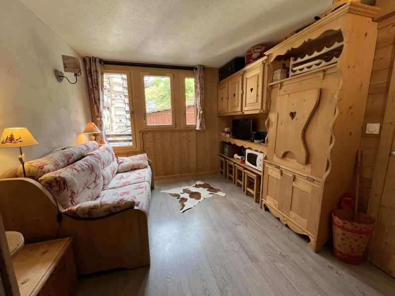 _lv_images__lot_0050450082_13_9889838 _lv_images__lot_0050450082_13_9889838