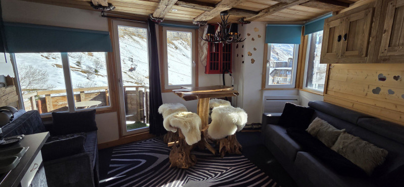 _lv_images__lot_0050450083_01_10111959