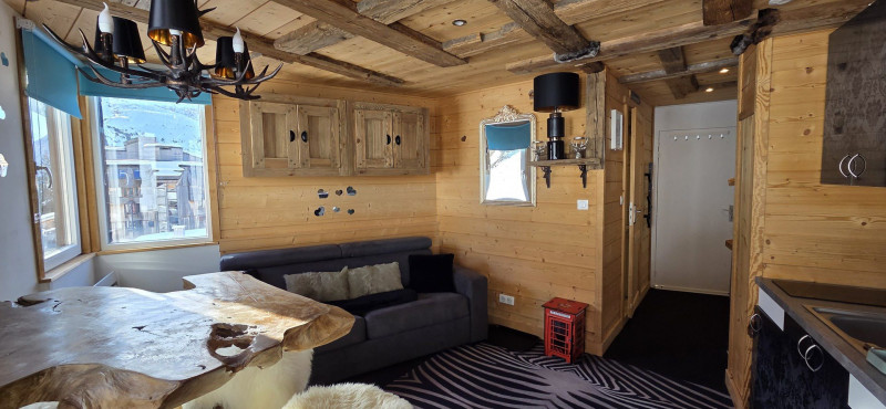 _lv_images__lot_0050450083_04_10125352 _lv_images__lot_0050450083_04_10125352