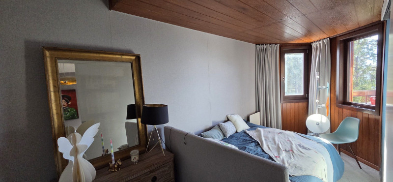 _lv_images__lot_0050450084_04_10374759